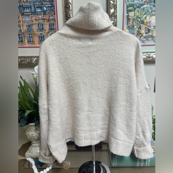 FABLE 🤍Cream Cable Knit Turtleneck Neck Oversized Dolman Sleeve Sweater Sz S-M - Picture 3 of 8